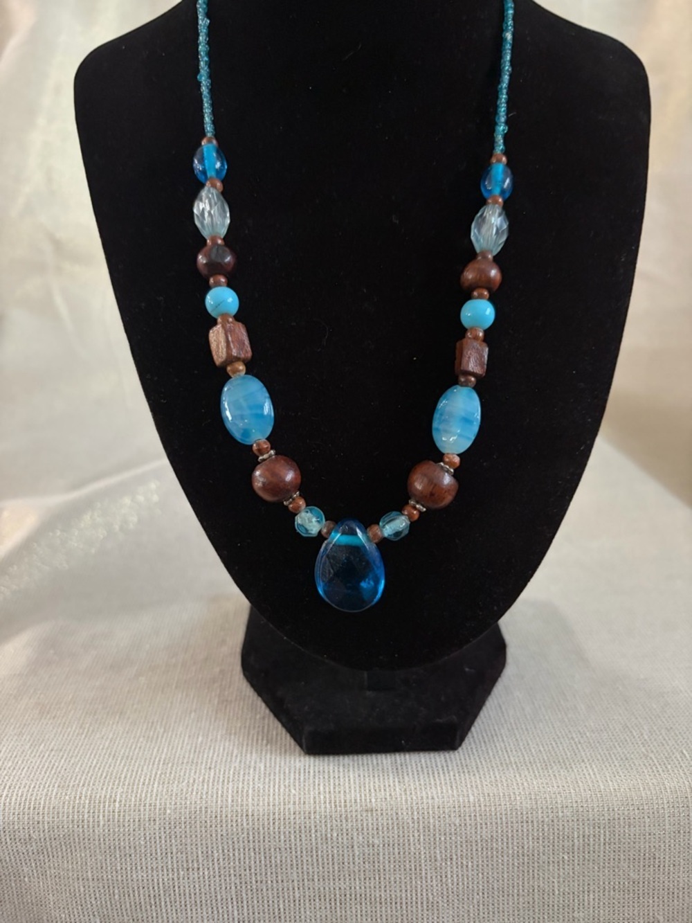 Blue Bead Teardrop Necklace - Women Jewelry